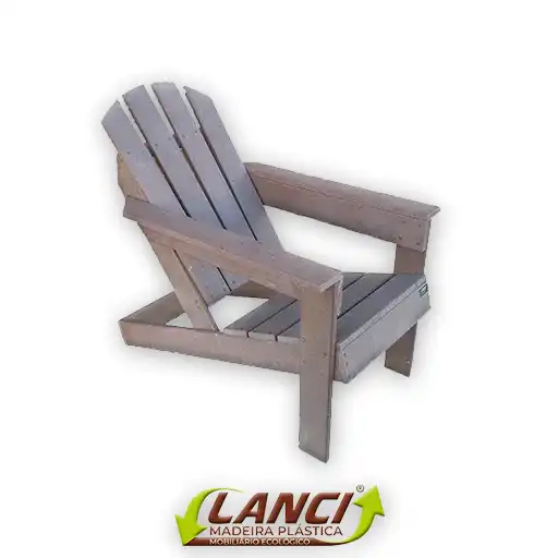 Conjunto de cadeiras de madeira para áreas externas