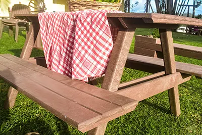 Fabricante de mesa de madeira para picnic em Garuva